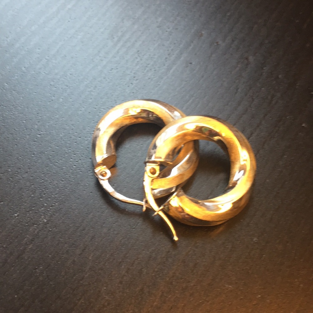 White gold swirly earrings